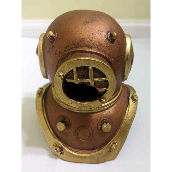 Aquarium Divers Helmet Diving Hide Fish Tank Decoration Ornament Reptile New - Picture 1 of 9